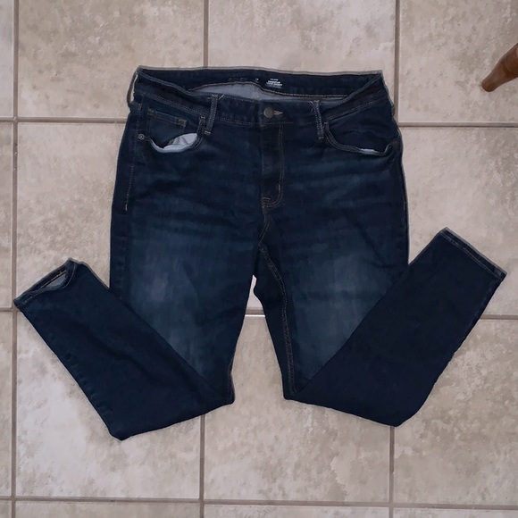 Old Navy Denim - 💙OLD NAVY ROCKSTAR SUPER SKINNY JEANS💙